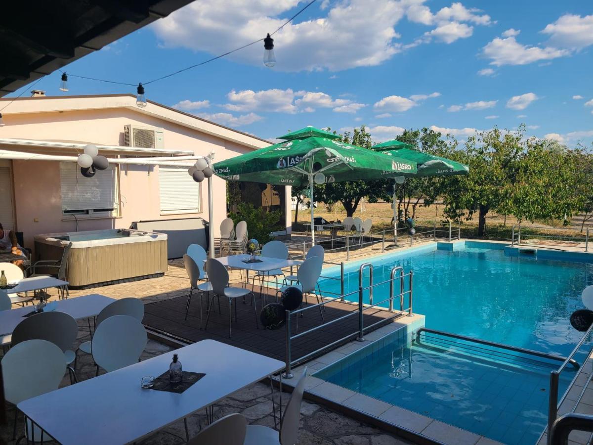 Hacienda Kolenda Apartman Mostar Kültér fotó
